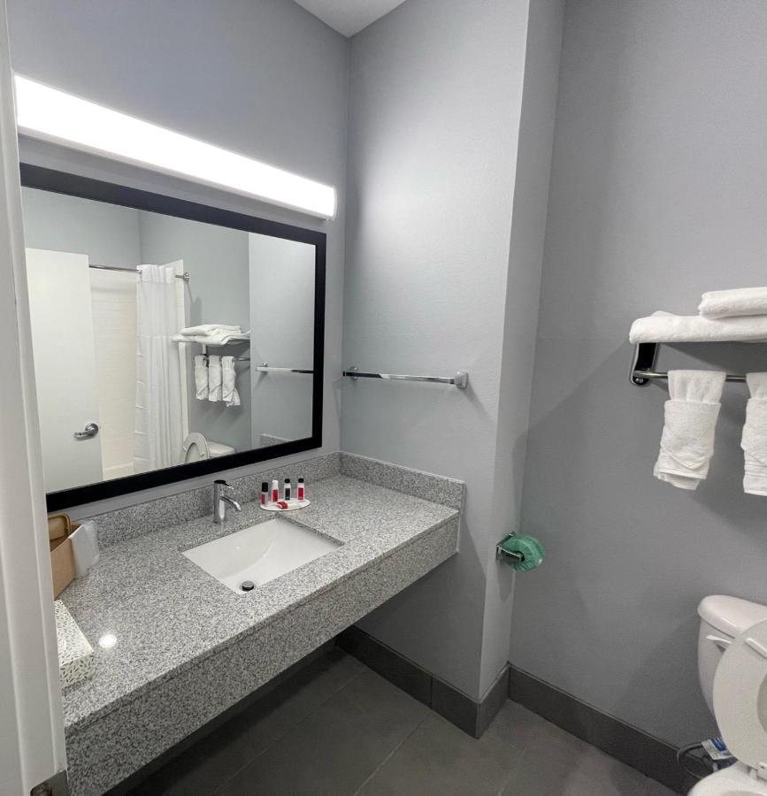 Days Inn By Wyndham Zachary La Buitenkant foto
