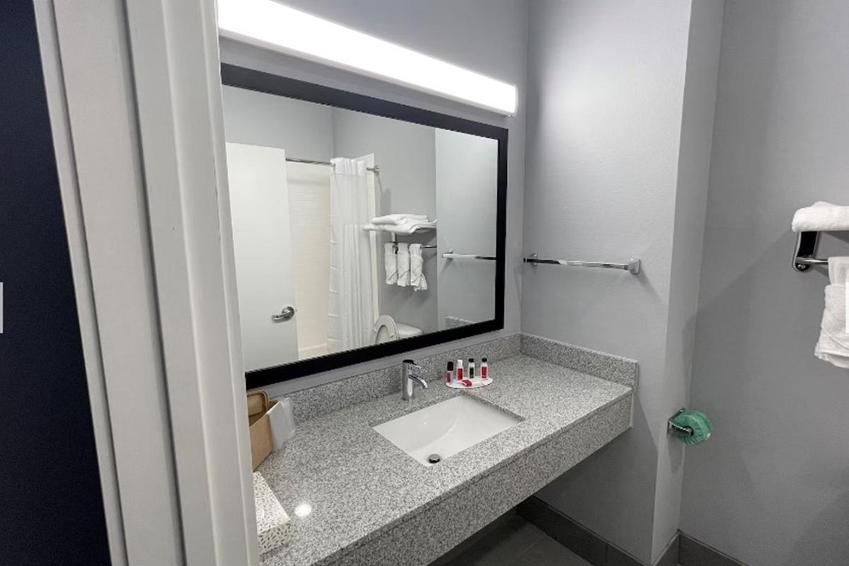 Days Inn By Wyndham Zachary La Buitenkant foto